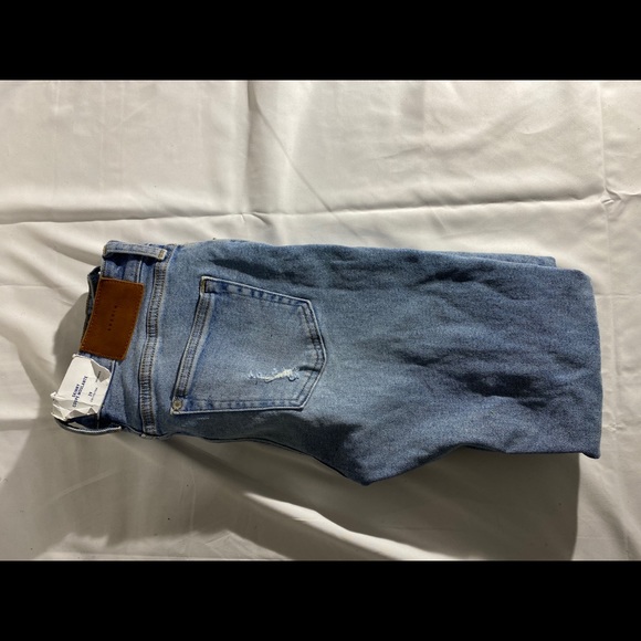 H & M Denim Skinny Jeans - Picture 8 of 9